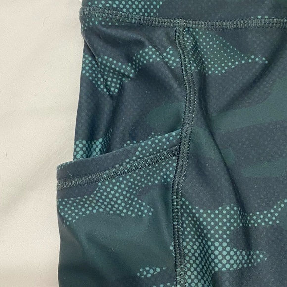 Activezone Camo Leggings Plus size 2x - Picture 4 of 4